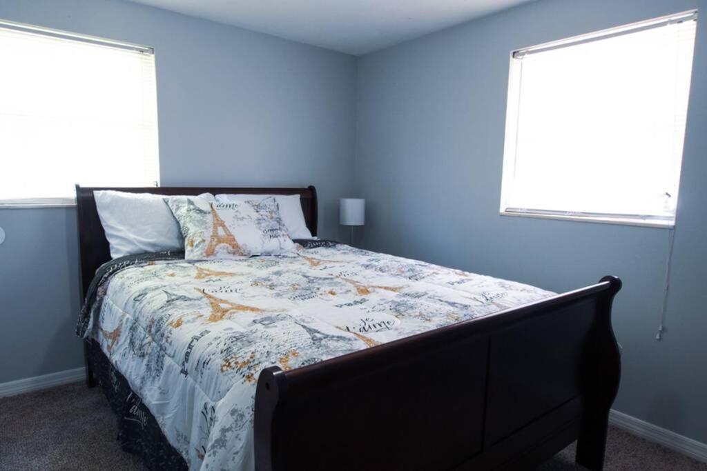 Spacious Family-Sized Home In Central Location Jacksonville Extérieur photo